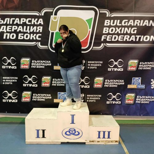 Огромен успех за Мария-Никол Георгиева от 10а клас на ДЛОП